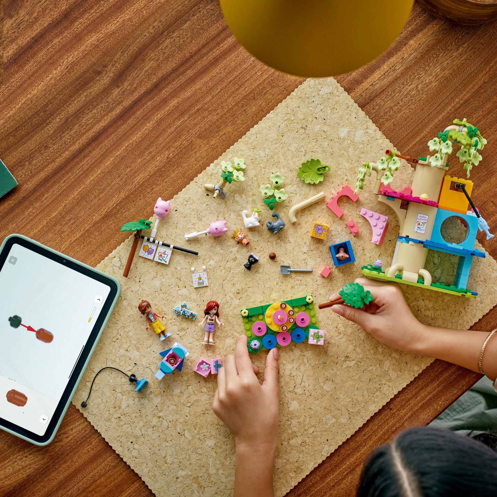 Lego Friends  -  Kattefødselsdag Og Træhus - Geekd.dk