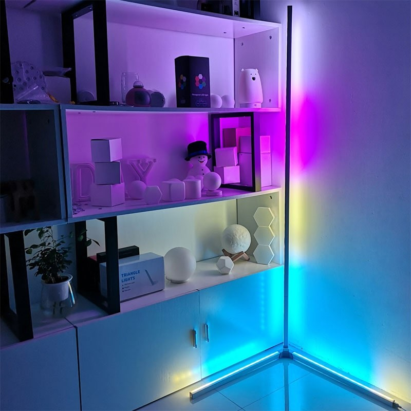 Led Rgb Hjørnelampe (sølv) Med Fjernbetjening