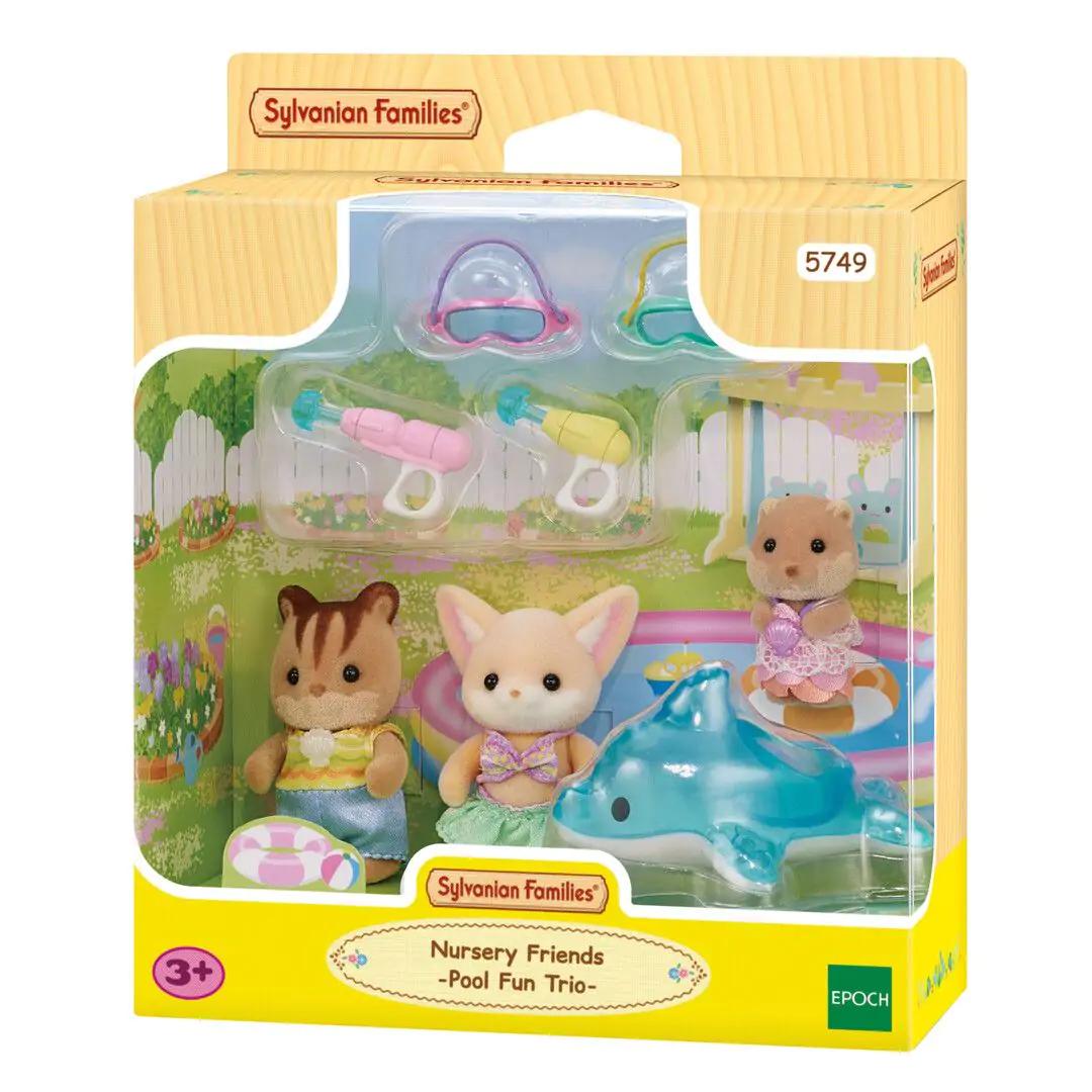 Sylvanian Families Pool Fun  -  Tre Børnehavefigurer Med Tilbehør - Geekd.dk