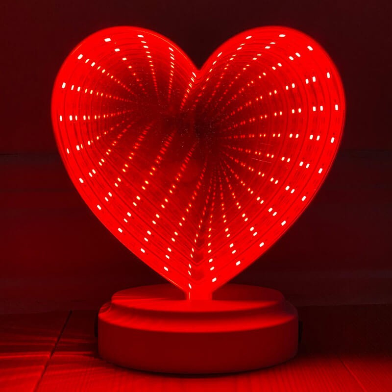 3d Spejlrefleks Hjerte Lampe Med Rødt Lys